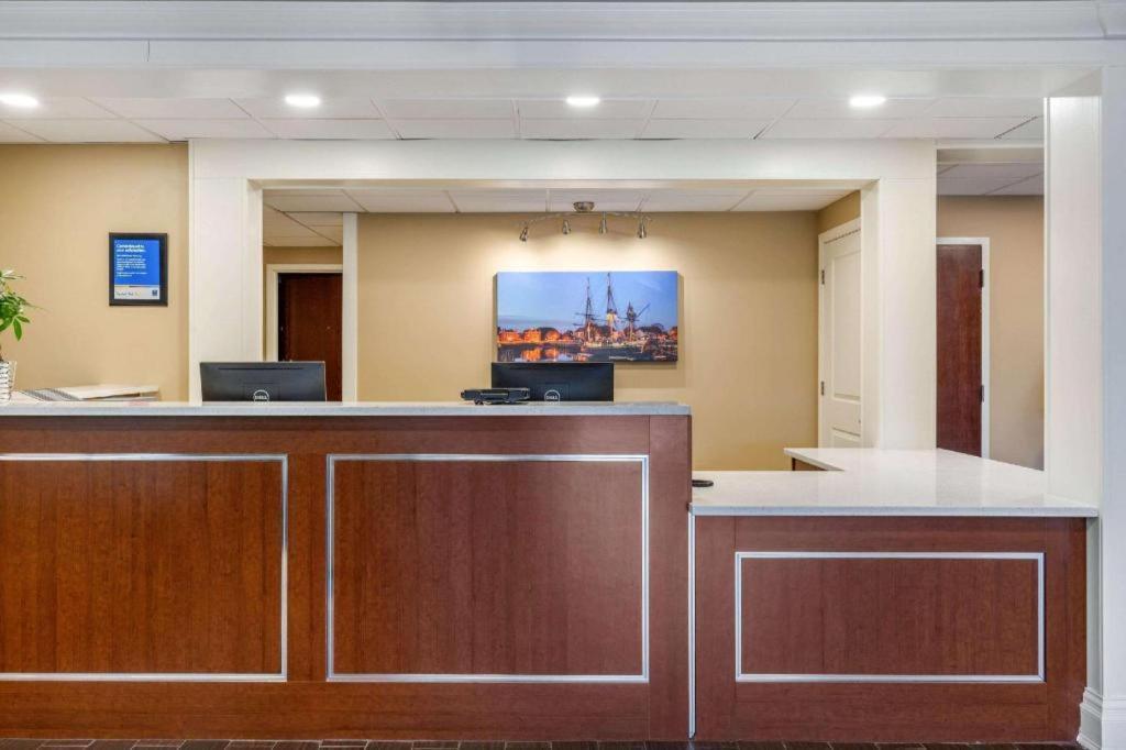 Comfort Inn Danvers - Boston North Shore Buitenkant foto